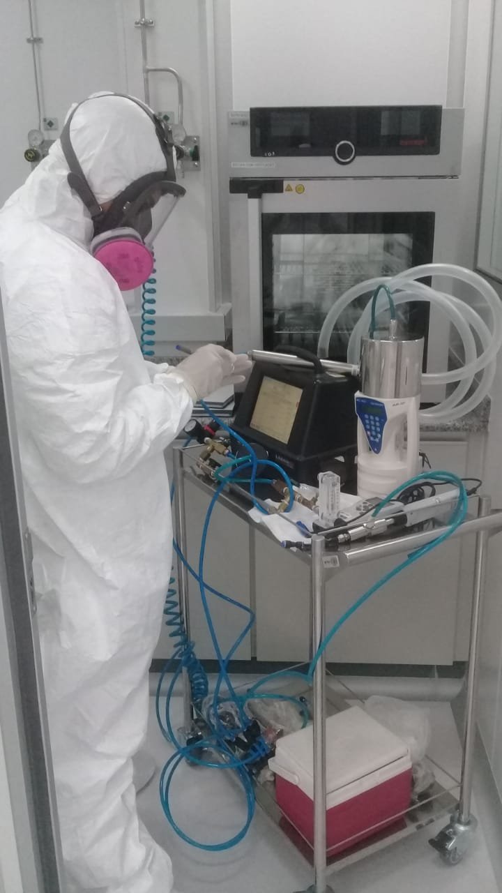 Estrutura e rotina do laboratório Celacanto Análises Ambientais